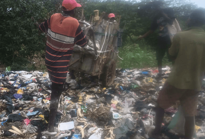 Fo2 Residents Raise Alarm Over Illegal Refuse Dumping by Babambola