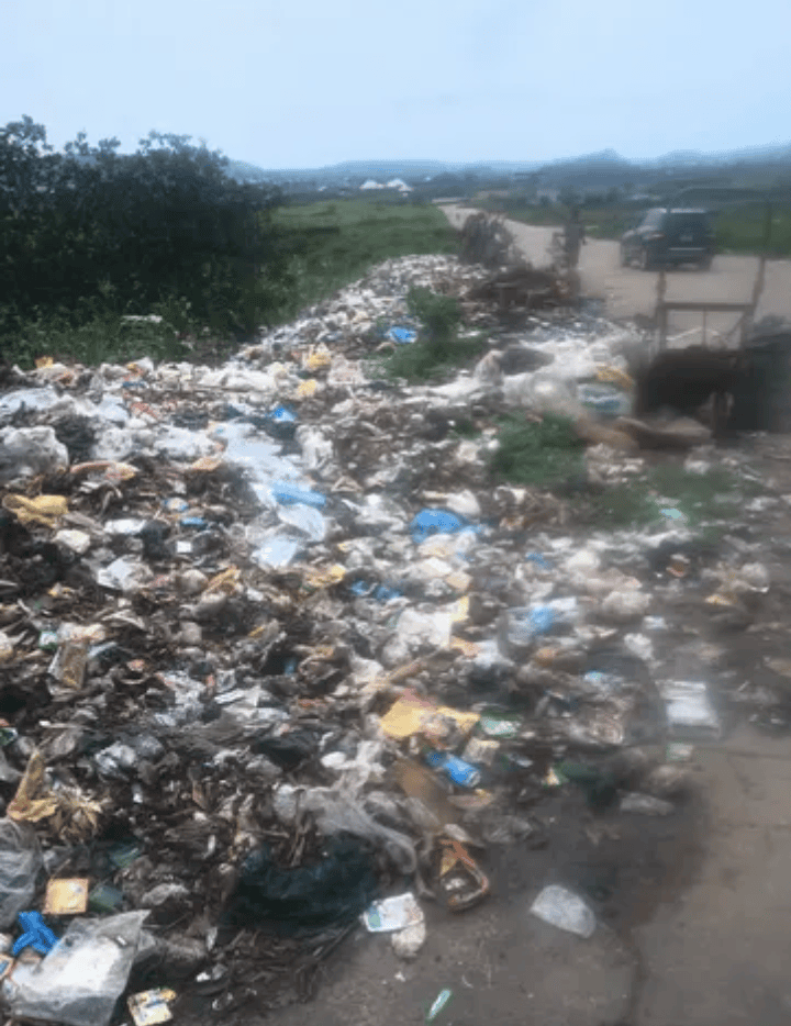Illegal Dumping Sites Raise Waste Management Concerns in Bwari 7 Fo1 Residents Raise Alarm Over Illegal Refuse Dumping by Babambola